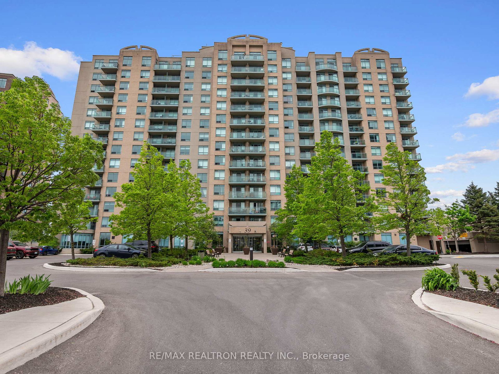 39-oneida-crescent-richmond-hill-ontario-n12764098