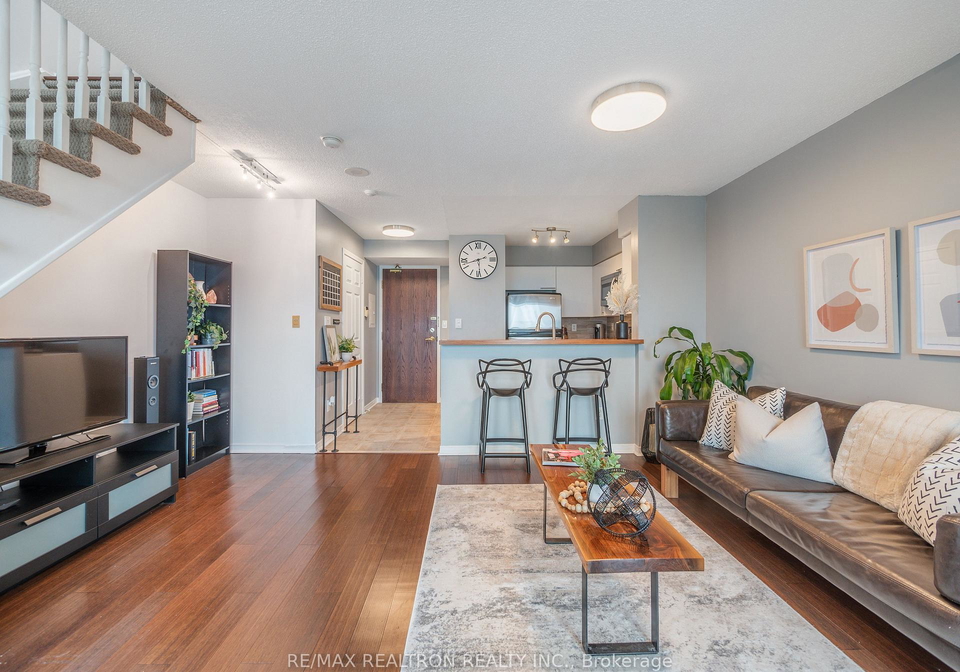39-oneida-crescent-richmond-hill-ontario-n12764098