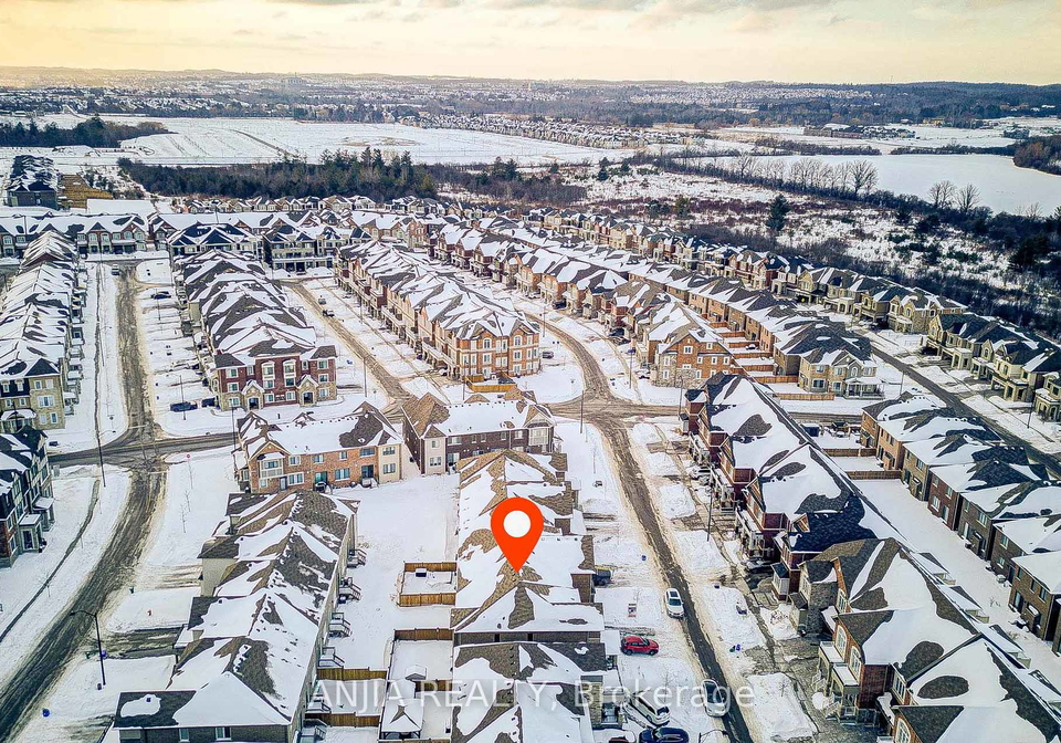 33-ness-drive-richmond-hill-ontario-n12764770