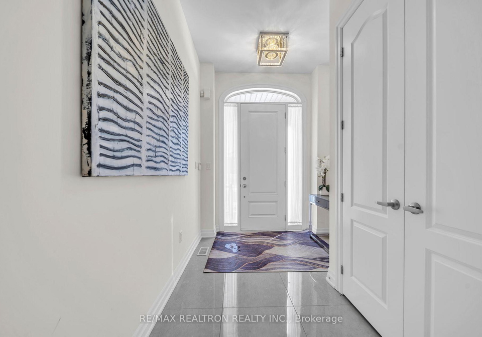 11-botelho-circle-aurora-ontario-n12765758