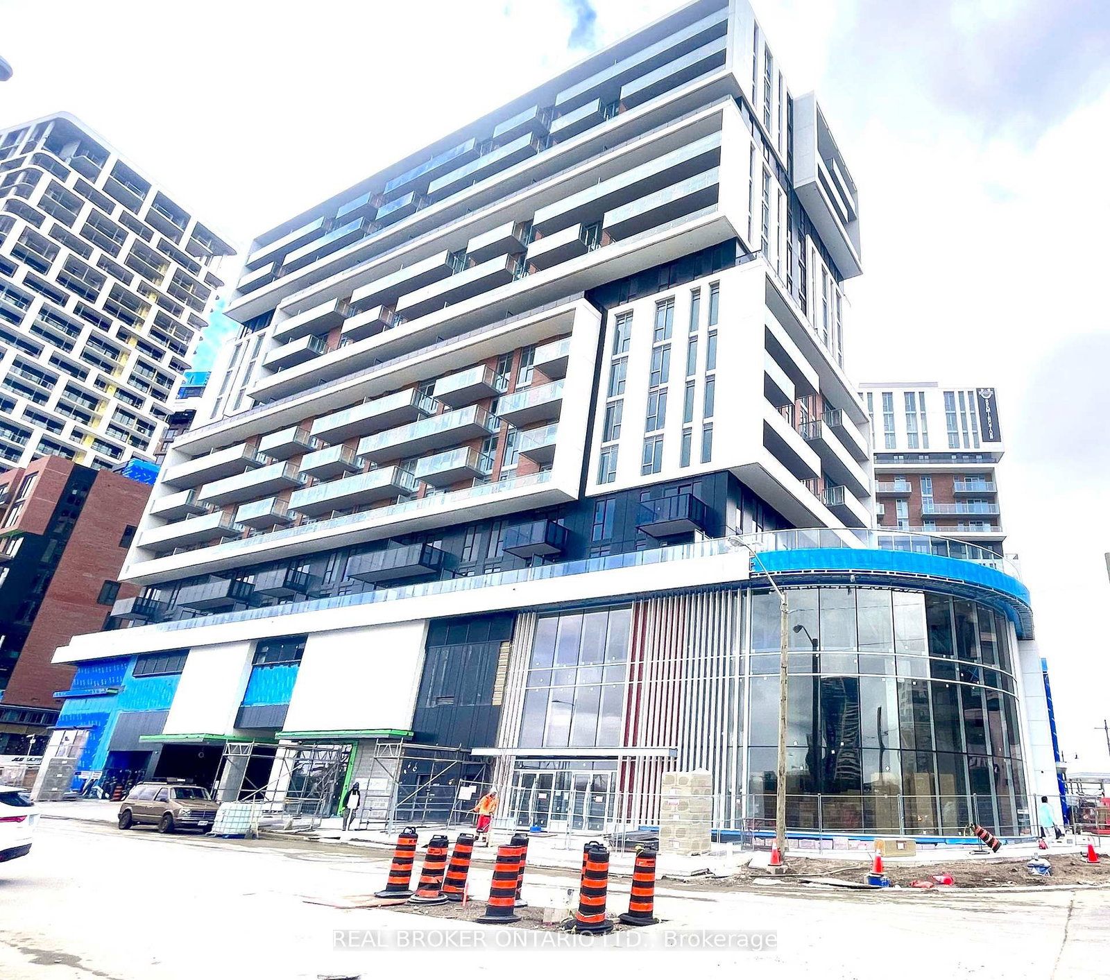 292-verdale-crossing-markham-ontario-n12768340