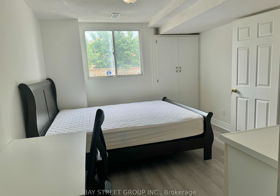 8-queensgate-court-markham-ontario-n12770320