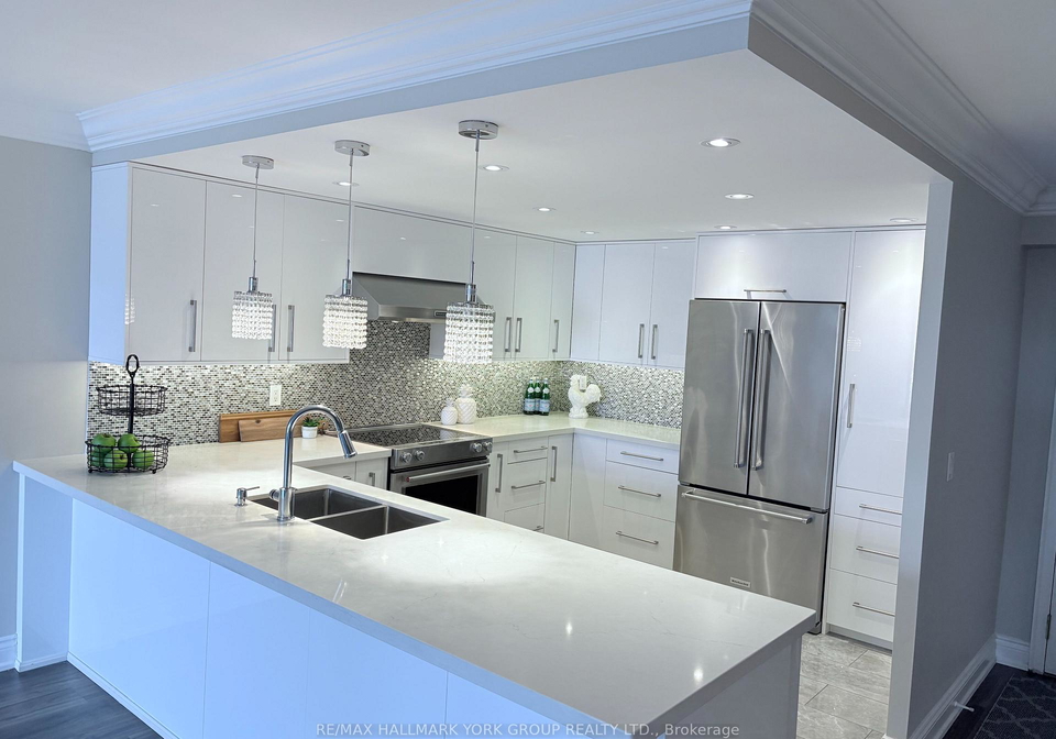 100-observatory-lane-richmond-hill-ontario-n12770602