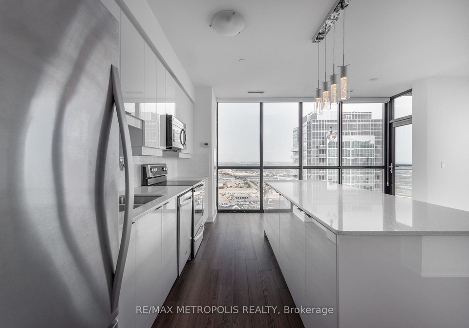 2910-7-highway-vaughan-ontario-n12770894