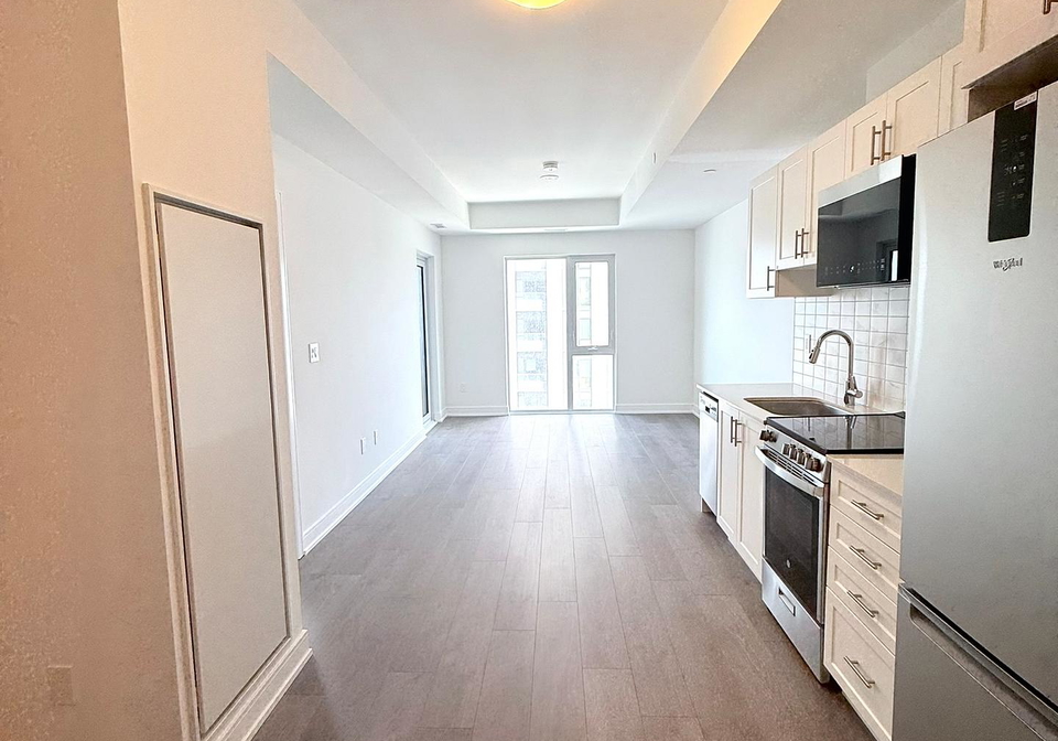 693-davis-drive-newmarket-ontario-n12770976