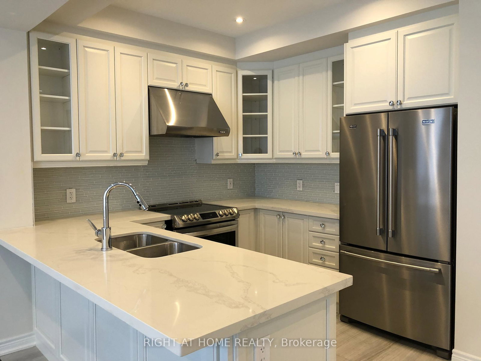 50-mondial-crescent-east-gwillimbury-ontario-n12771800