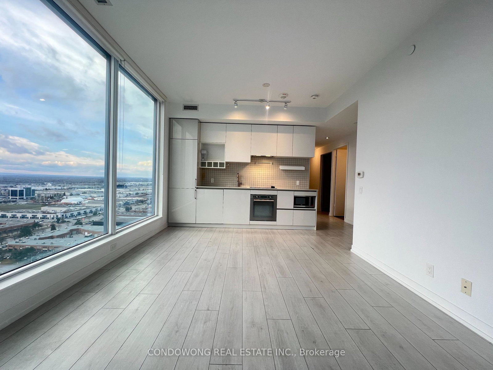 5-buttermill-avenue-vaughan-ontario-n12772992