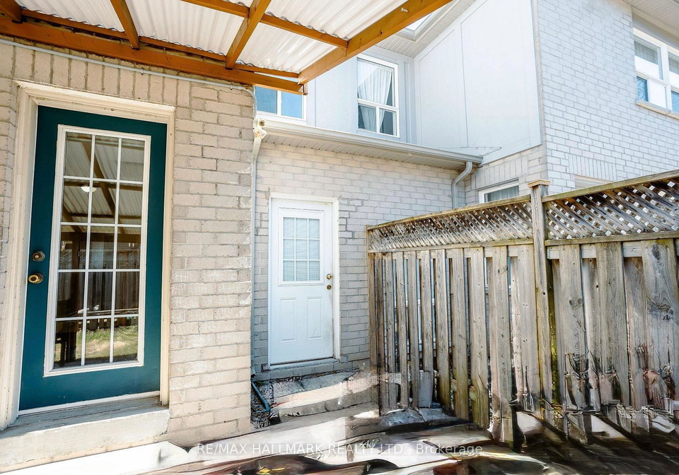 384-basement-flagtone-way-newmarket-ontario-n12774226