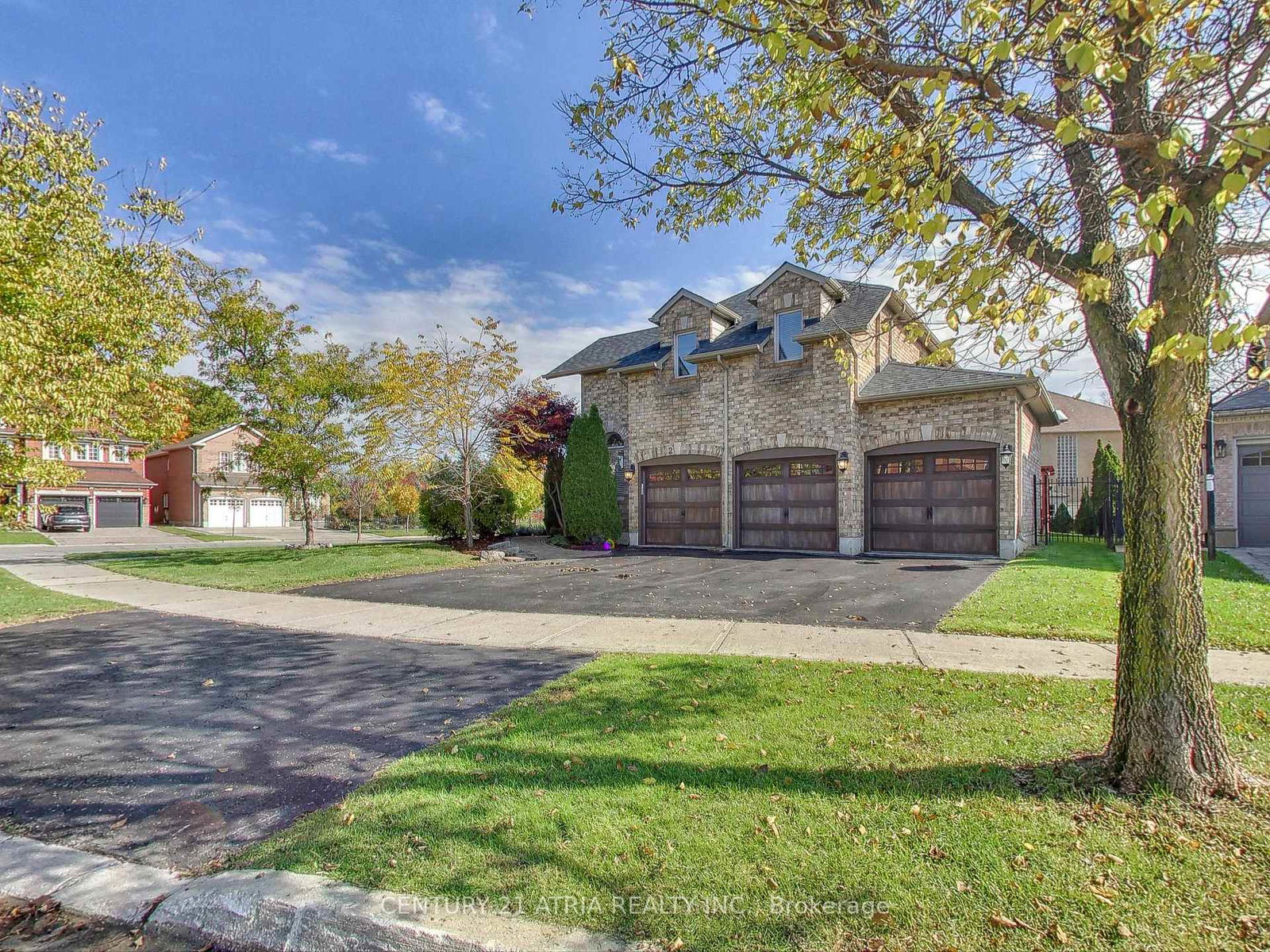 2-whalen-court-richmond-hill-ontario-n12775362