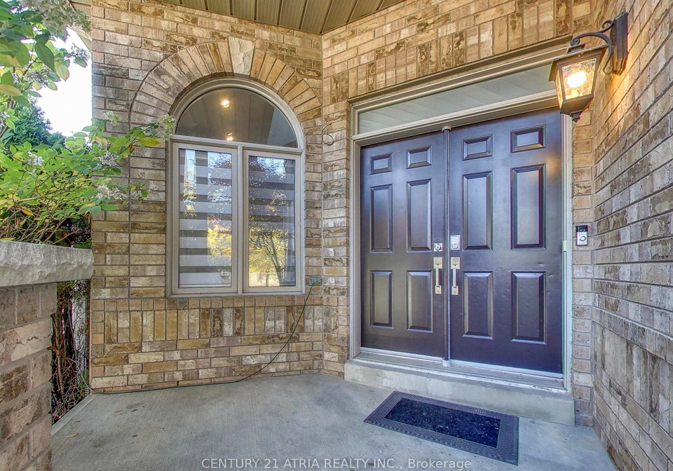 2-whalen-court-richmond-hill-ontario-n12775362