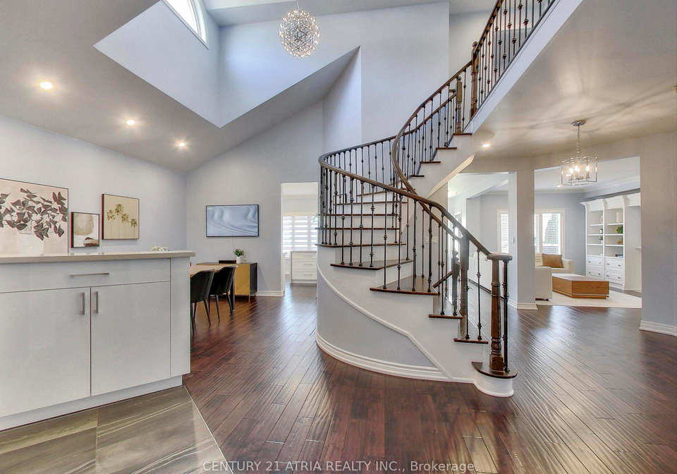 2-whalen-court-richmond-hill-ontario-n12775362