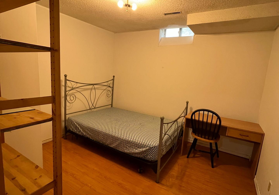 72-raleigh-crescent-markham-ontario-n12775530