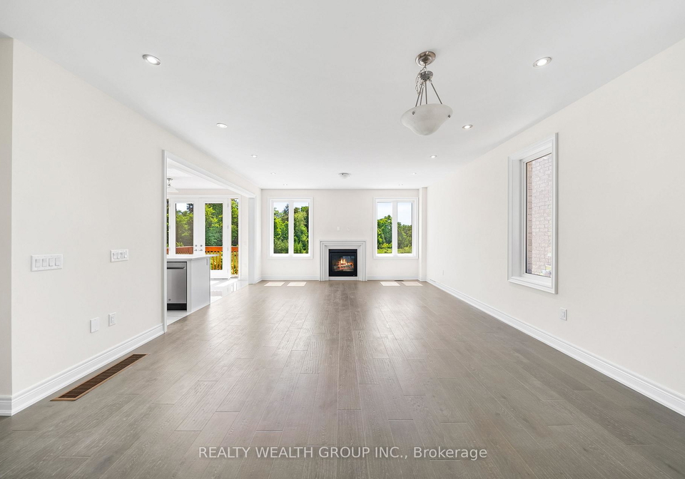 261-seaview-heights-east-gwillimbury-ontario-n12777198
