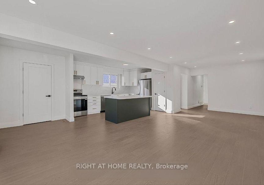 703-sunnypoint-drive-newmarket-ontario-n12778106