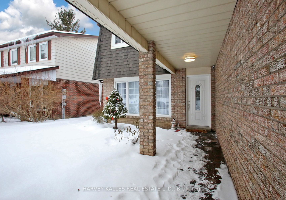 161-romfield-circuit-markham-ontario-n12778892