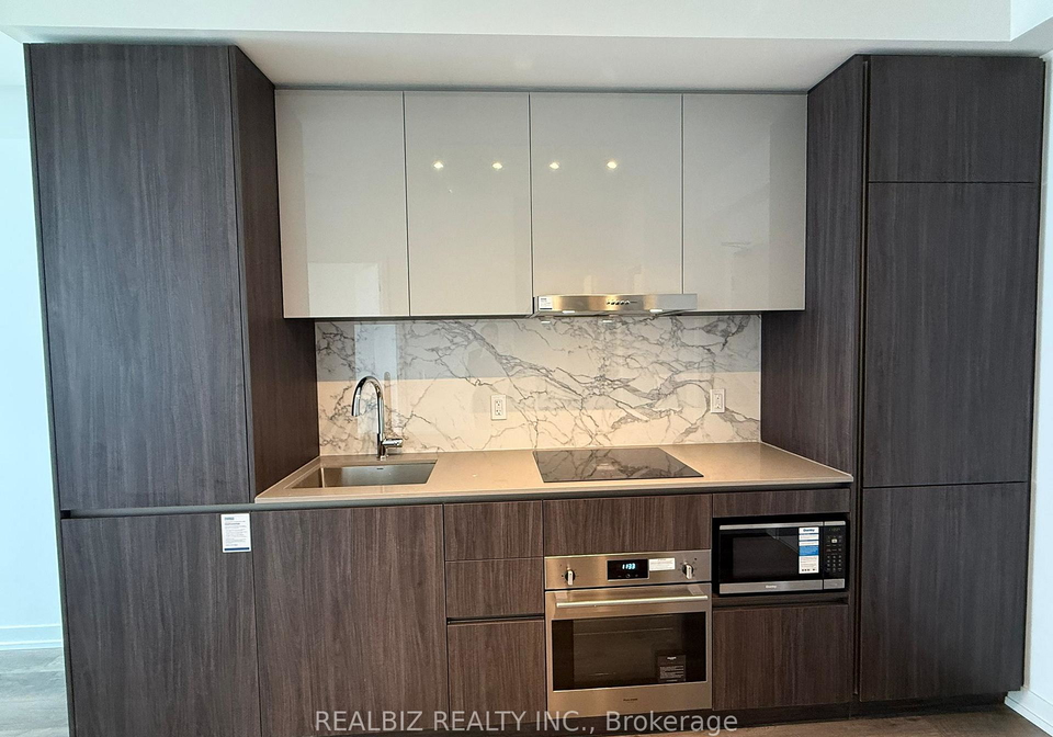 8-interchange-way-vaughan-ontario-n12780286