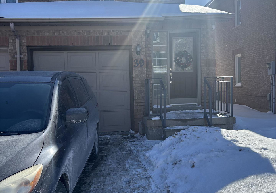 39-tania-crescent-vaughan-ontario-n12780388