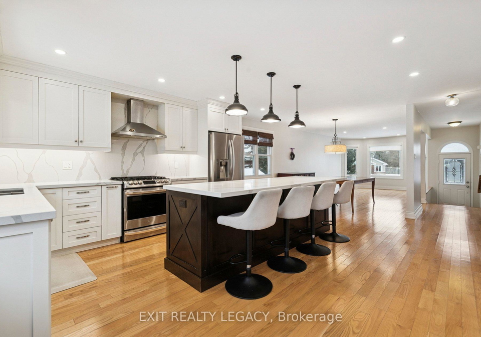 10-eves-court-newmarket-ontario-n12781210