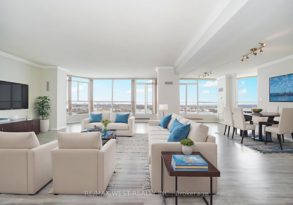 7825-bayview-avenue-markham-ontario-n12783148