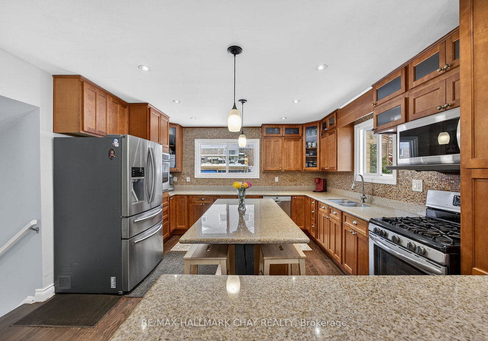 163-huron-heights-drive-newmarket-ontario-n12783346
