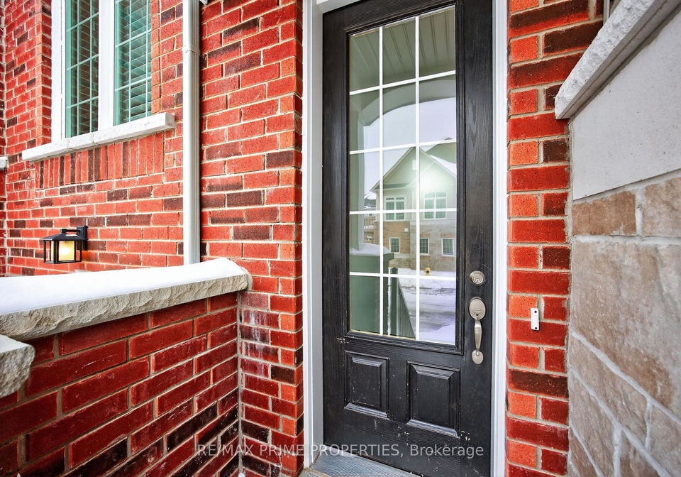 106-lyall-stokes-circle-east-gwillimbury-ontario-n12788124