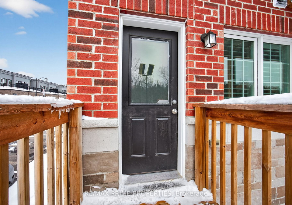 106-lyall-stokes-circle-east-gwillimbury-ontario-n12788124