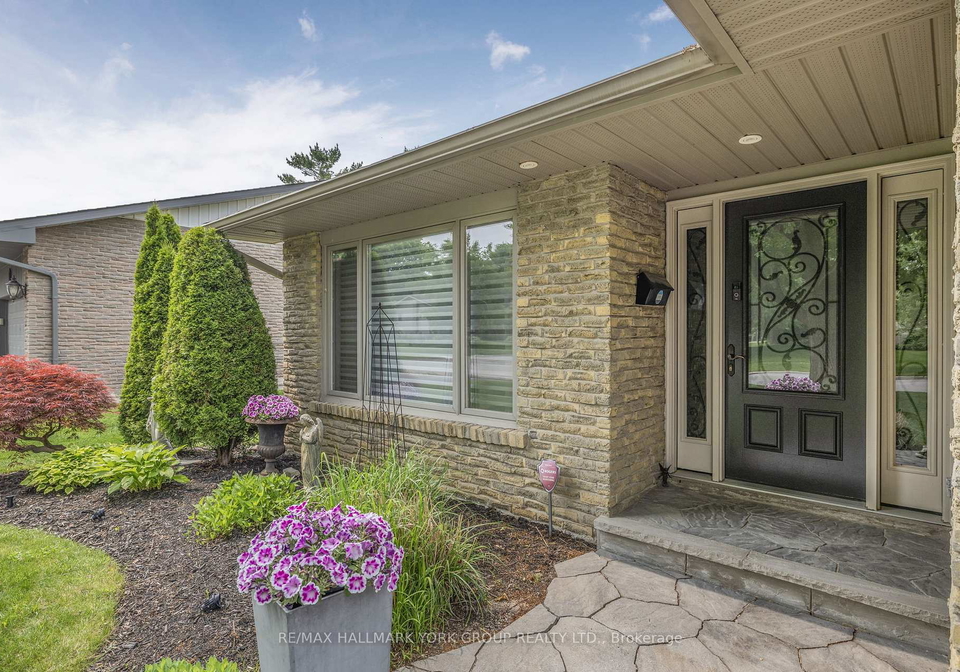 82-fairway-drive-aurora-ontario-n12788184