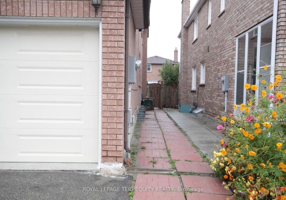 39-joycedale-street-markham-ontario-n12789458