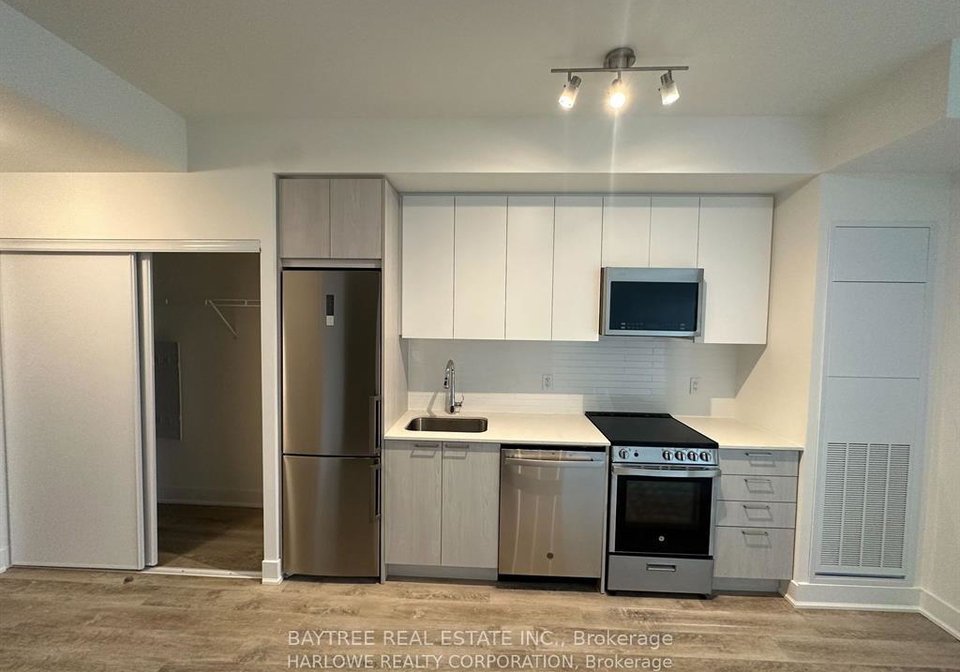 185-deerfield-road-newmarket-ontario-n12789498