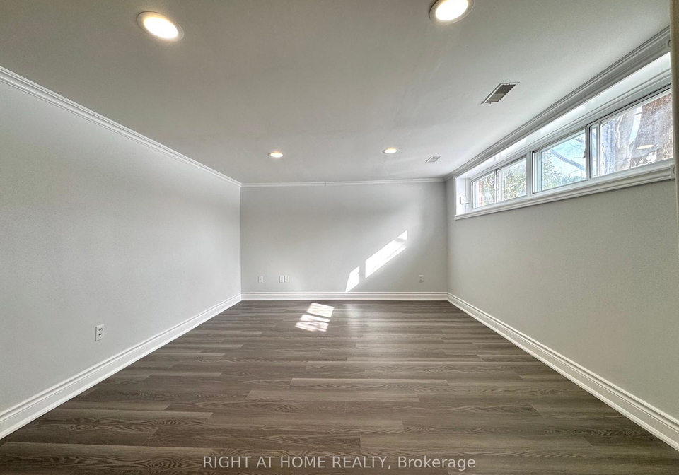 413-fernleigh-circle-s-richmond-hill-ontario-n12789734