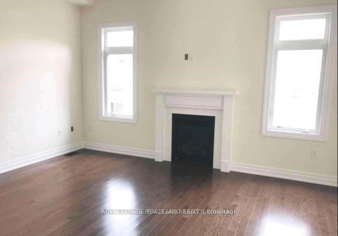 19-botelho-circle-aurora-ontario-n12790272