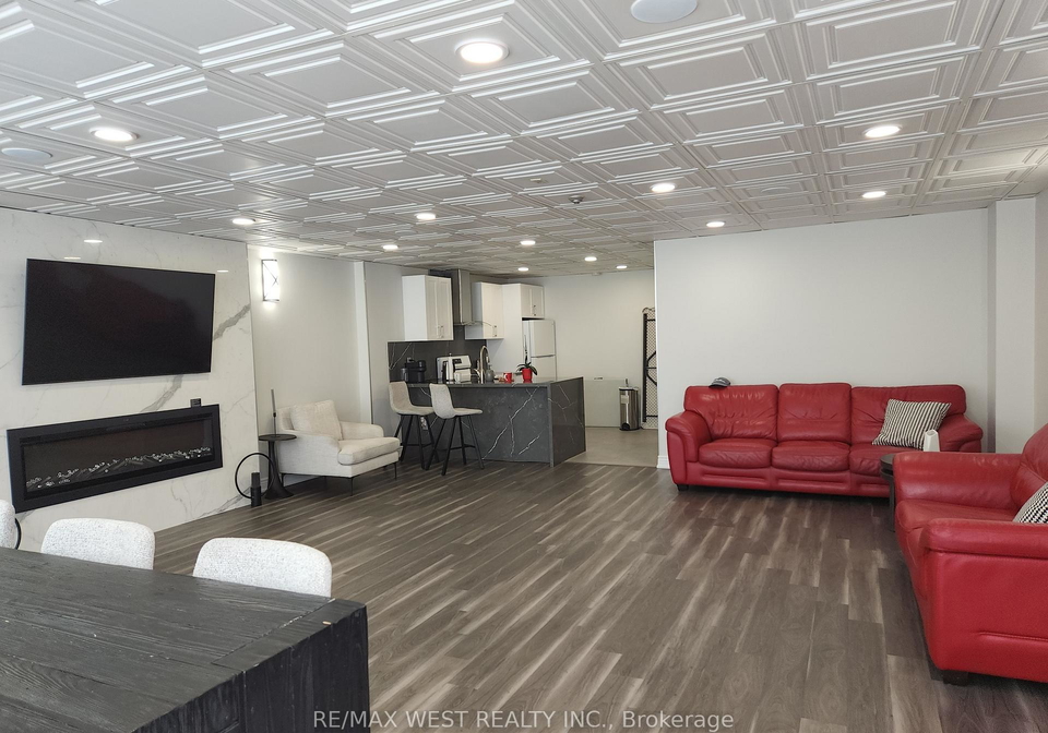 309-major-mackenzie-drive-e-richmond-hill-ontario-n12790710