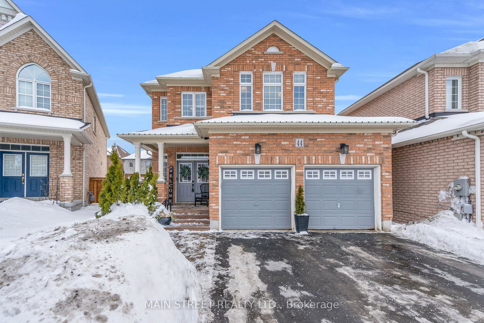 44-herefordshire-crescent-newmarket-ontario-n12791346