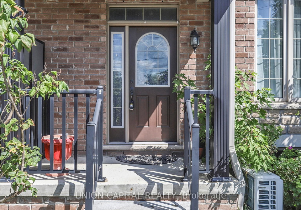 8-vita-stephanie-court-georgina-ontario-n12791388