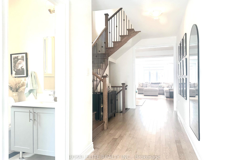 38-kenneth-rogers-crescent-east-gwillimbury-ontario-n12792118