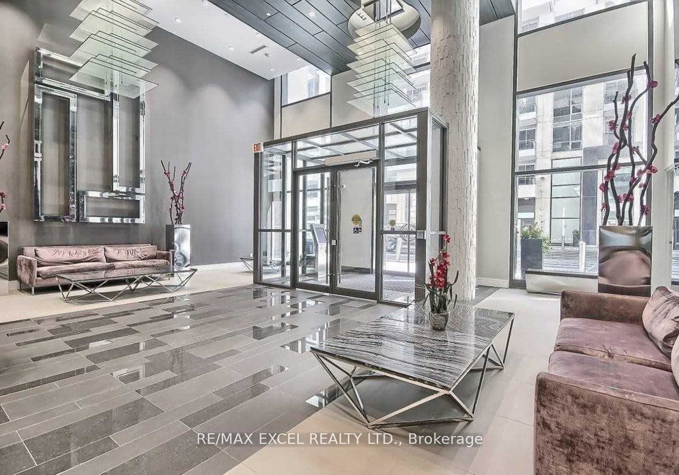 9201-yonge-street-richmond-hill-ontario-n12792144