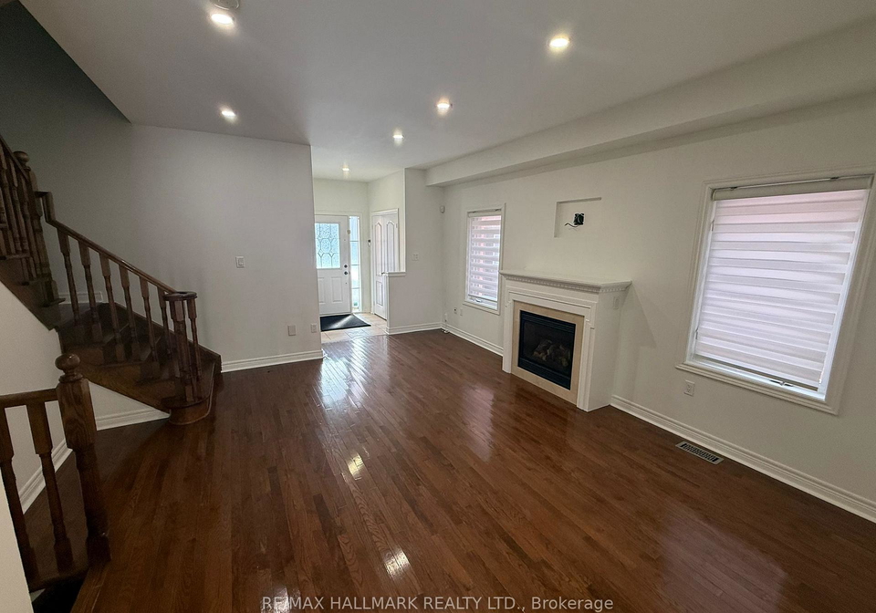103-andes-crescent-vaughan-ontario-n12795476