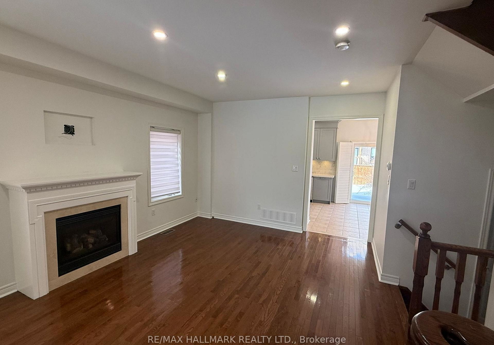 103-andes-crescent-vaughan-ontario-n12795476