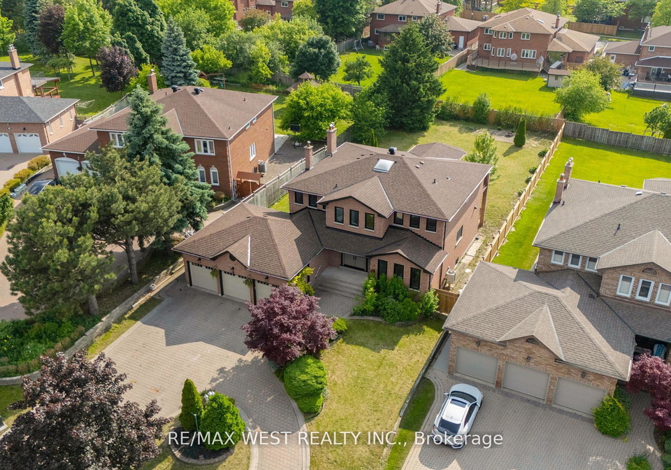 4-snowcrest-crescent-markham-ontario-n12795698