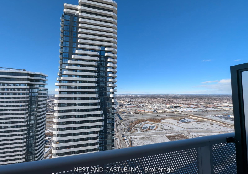 8-interchange-way-vaughan-ontario-n12800862