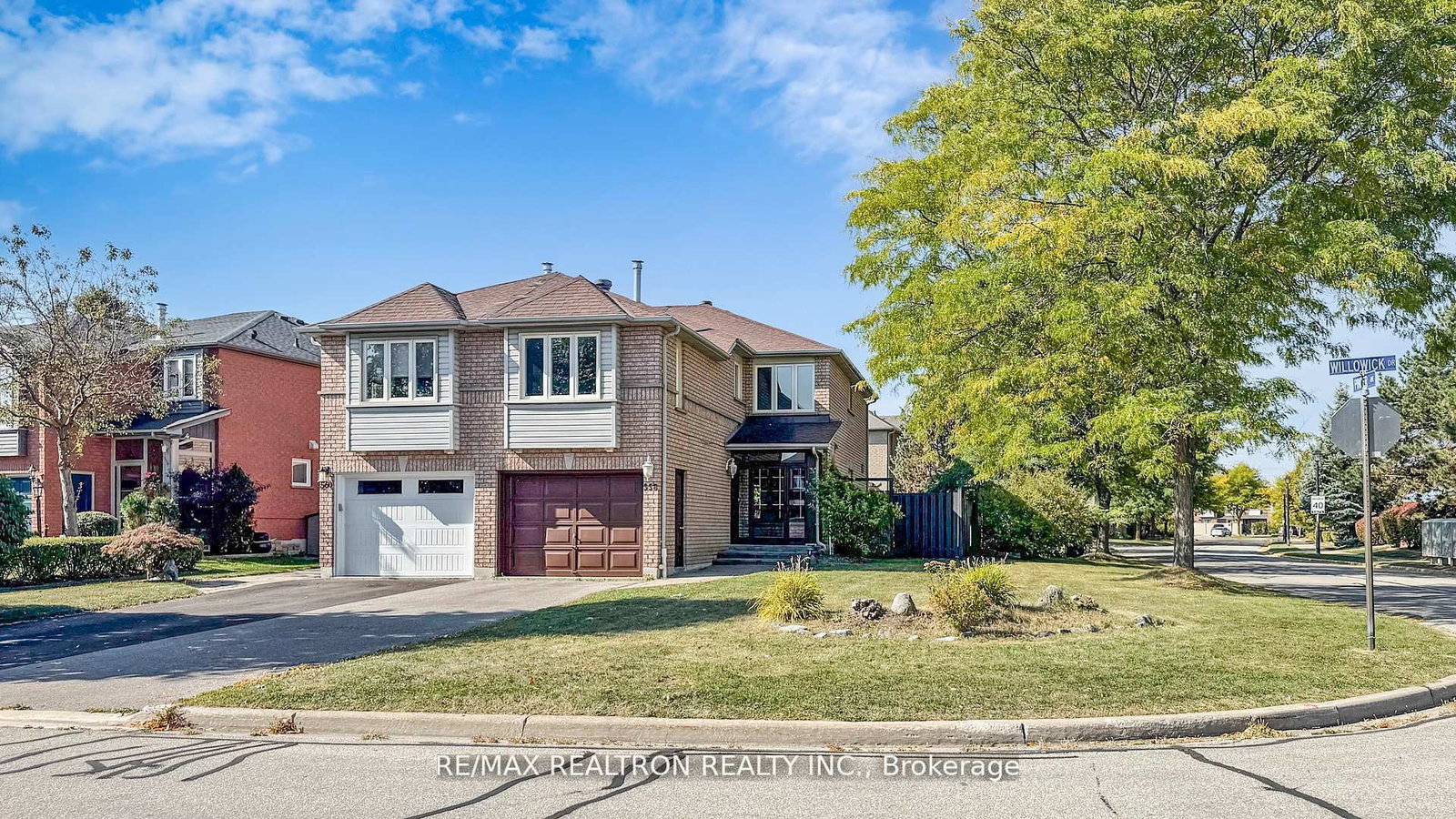 558-willowick-drive-newmarket-ontario-n12800876