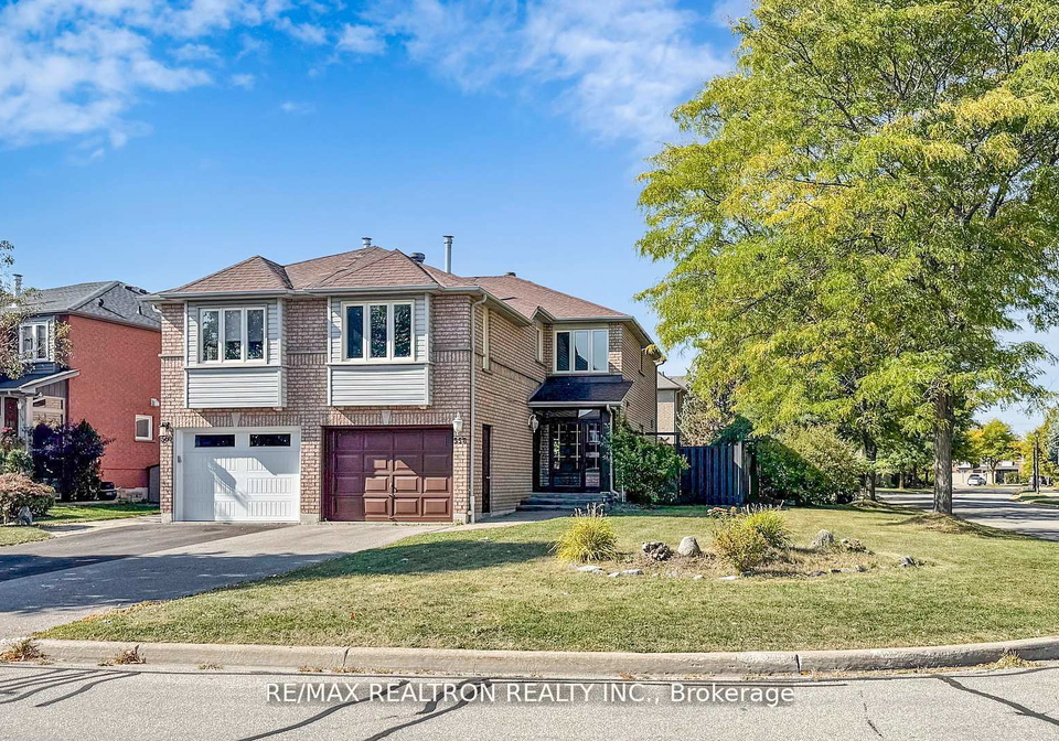 558-willowick-drive-newmarket-ontario-n12800876