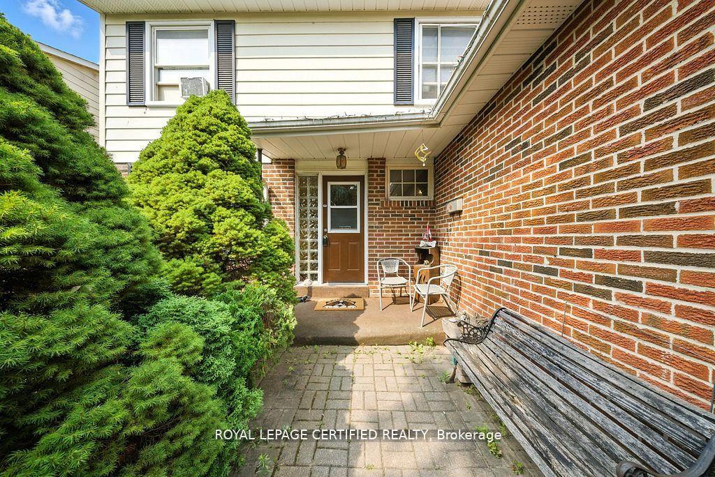 386-handley-crescent-newmarket-ontario-n12802480