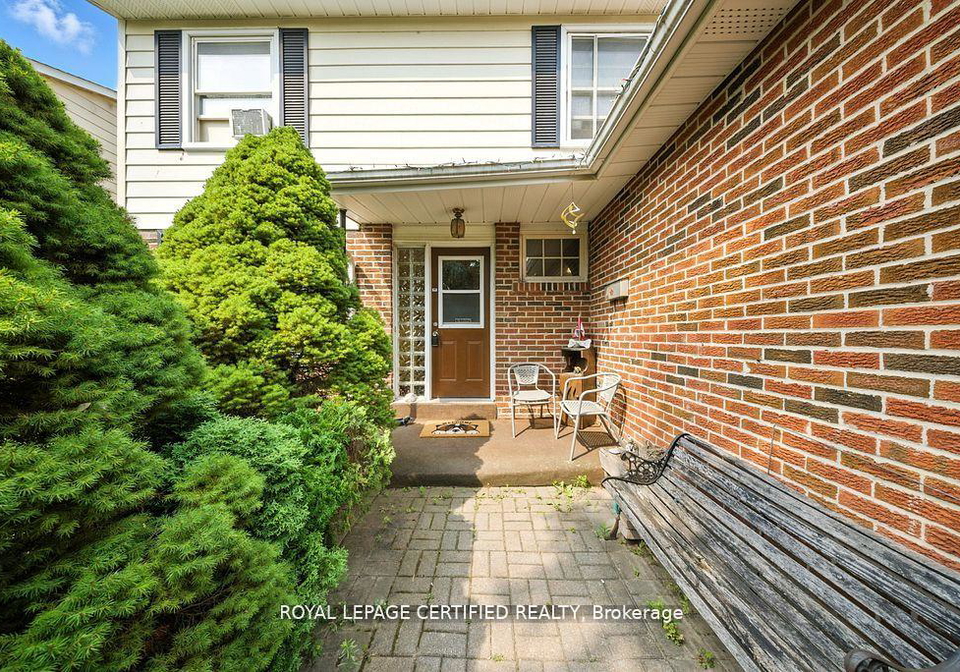 386-handley-crescent-newmarket-ontario-n12802480