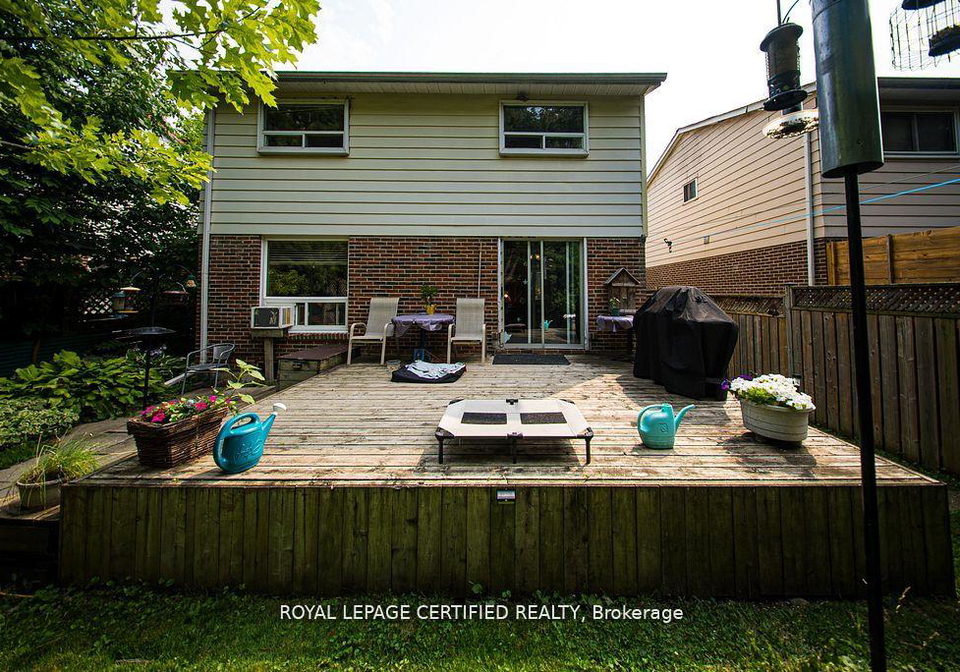 386-handley-crescent-newmarket-ontario-n12802480