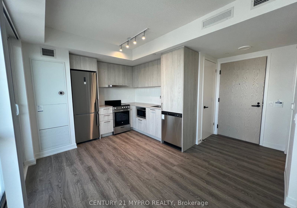 195-commerce-street-vaughan-ontario-n12802618
