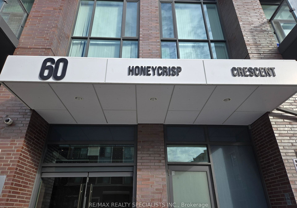 60-honeycrisp-crescent-vaughan-ontario-n12804078