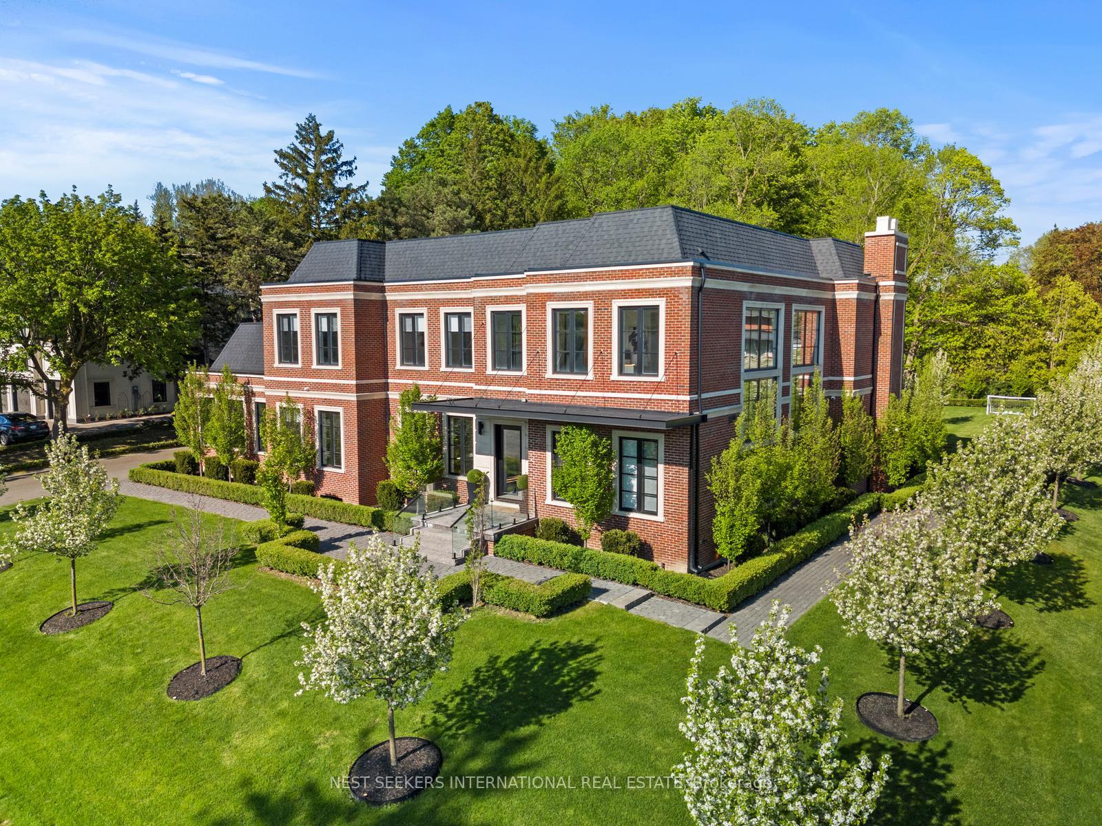 6-forestave-crescent-king-ontario-n12805302