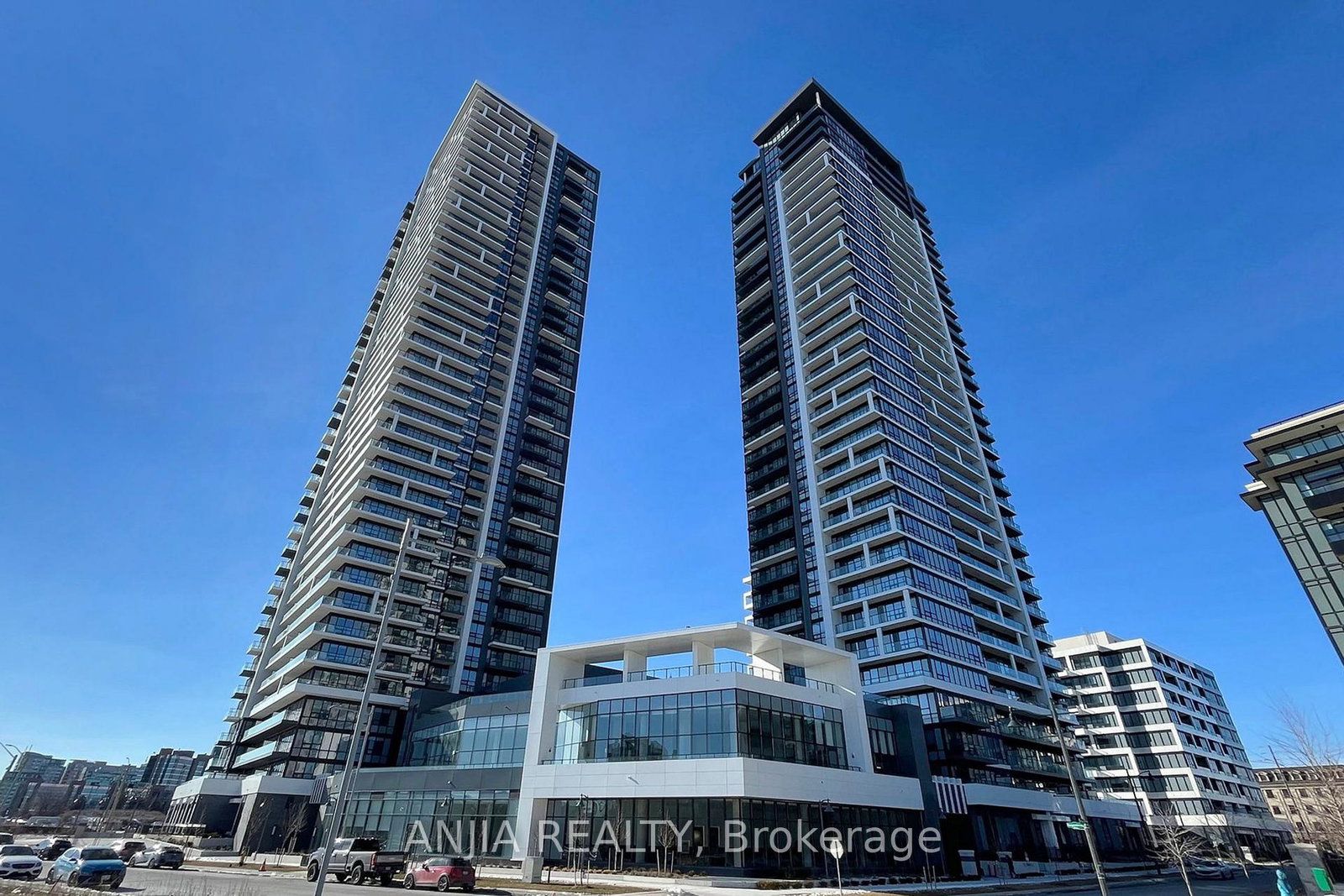18-water-walk-drive-markham-ontario-n12805398