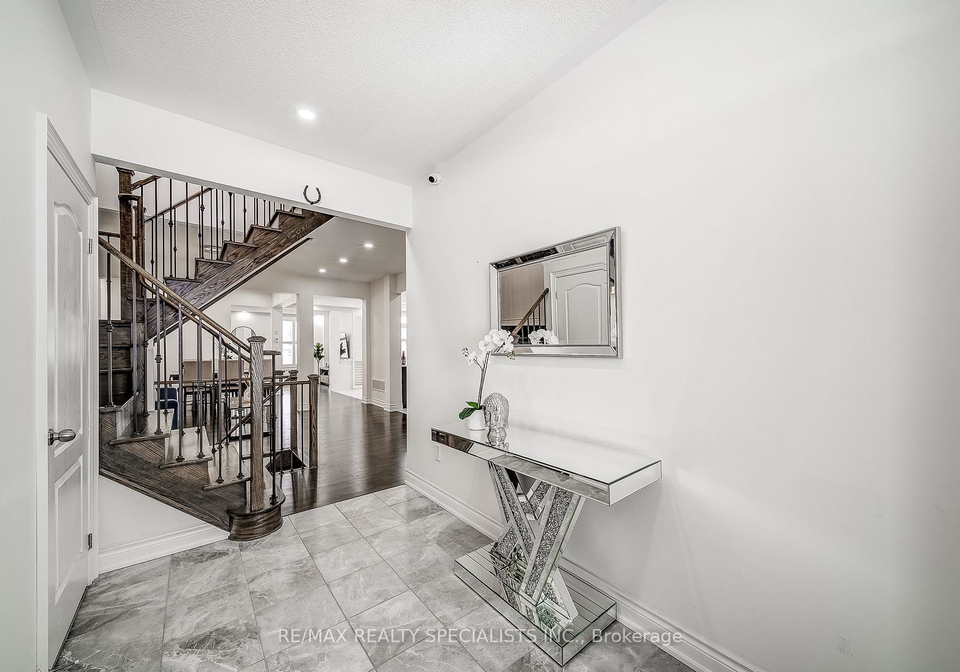 807-langford-boulevard-bradford-west-gwillimbury-ontario-n12807836